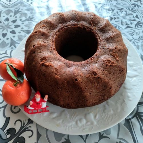 Bundt cake natalizio alle clementine: un dolce festoso