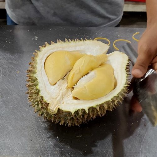Durian: 5 curiosità su questo frutto esotico