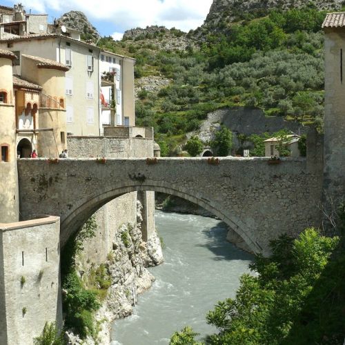 Entrevaux: uno dei più bei villaggi di Francia nell'Alta Provenza