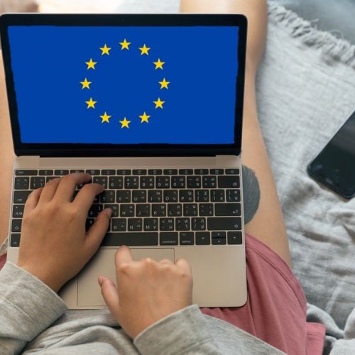 Il regolamento europeo sui servizi digitali o DSA: cosa cambia?