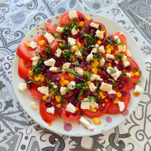 L'insalata mista multicolore: una ricetta estiva