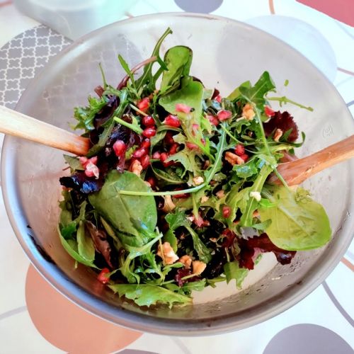L'insalata verde con melagrana: una ricetta molto facile