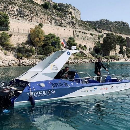 L'Ornitorinco: la sorprendente imbarcazione che scandaglia il Mediterraneo