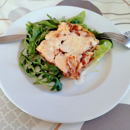 Le lasagne alla bolognese fatte in casa: una ricetta facile