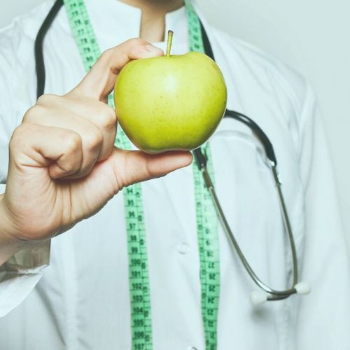 Medico di base, dietologo o nutrizionista: qual è il medico migliore per perdere peso?