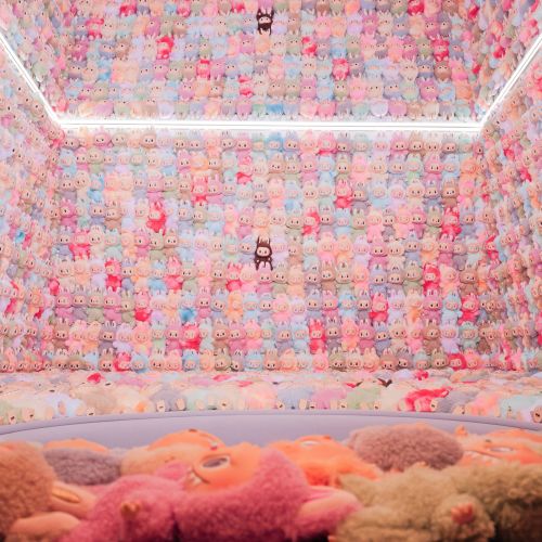 Mostra THE MONSTERS a Parigi: dieci anni di creature fantastiche