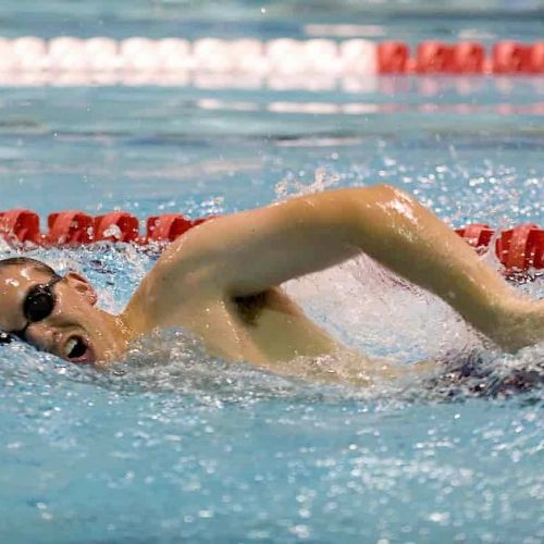 Nuoto: le diverse tecniche di nuoto e i loro benefici