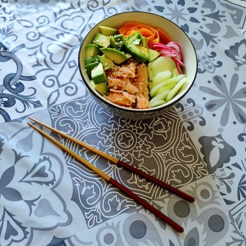 Poke bowl al salmone: una ricetta facile