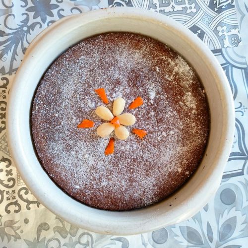 Torta all'arancia e polvere di mandorle: un dessert senza glutine